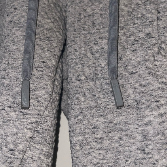 Lululemon “at ease” grey joggers - Picture 3 of 9